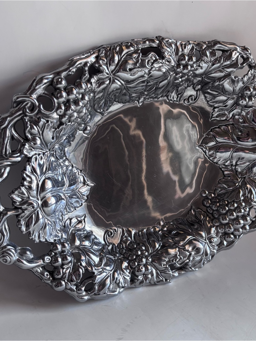 2004 Arthur Court Grape 13 3/4" Oval Aluminum Serving Tray